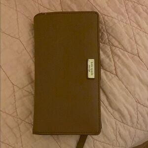 Kate Spade Brown Wallet